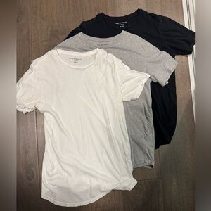 PACSUN 3X SCALLOP T SHIRT SIZE S WHITE GREY BLACK